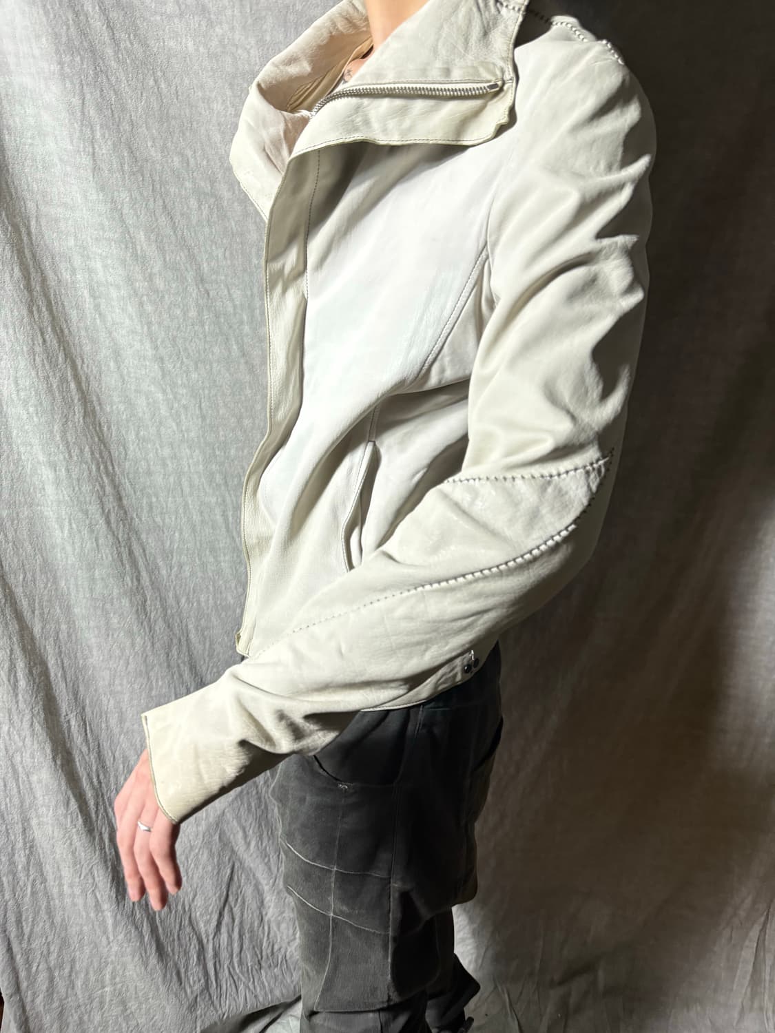 incarnation Hand-Sewn High Neck Leather 상품이미지3