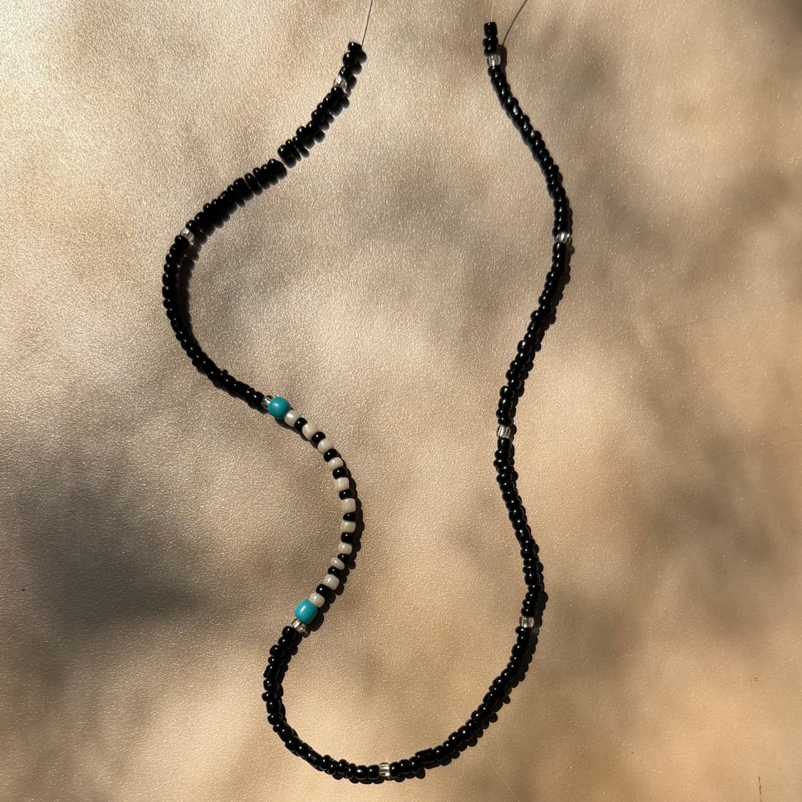 ~4/14 9%할인> 사이드 컬러 포인트 비즈 목걸이 상품이미지1