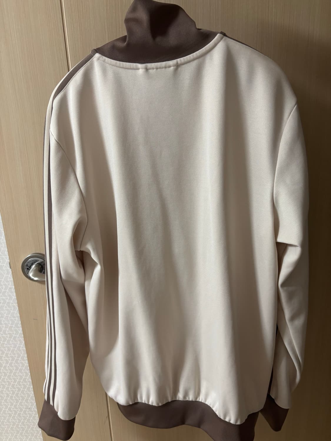 아디다스 베겐바우어트랙탑 아이보리 브라운 상품이미지2