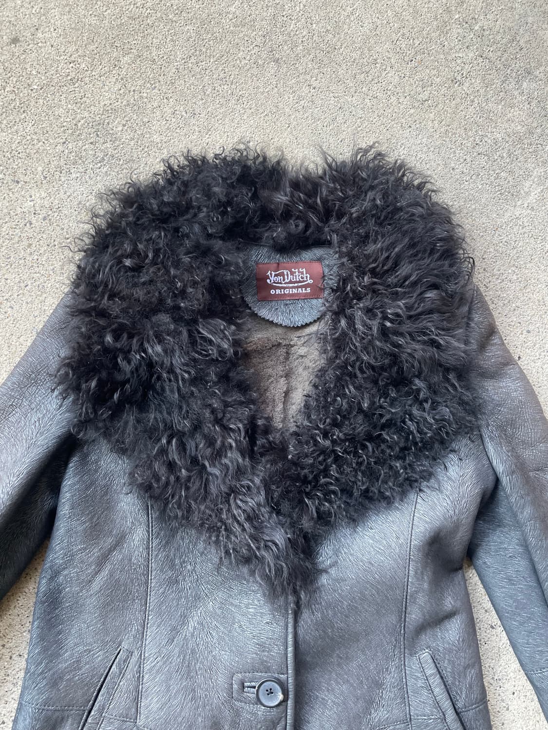 Von Dutch Shearling Collar Mouton Coat 상품이미지2