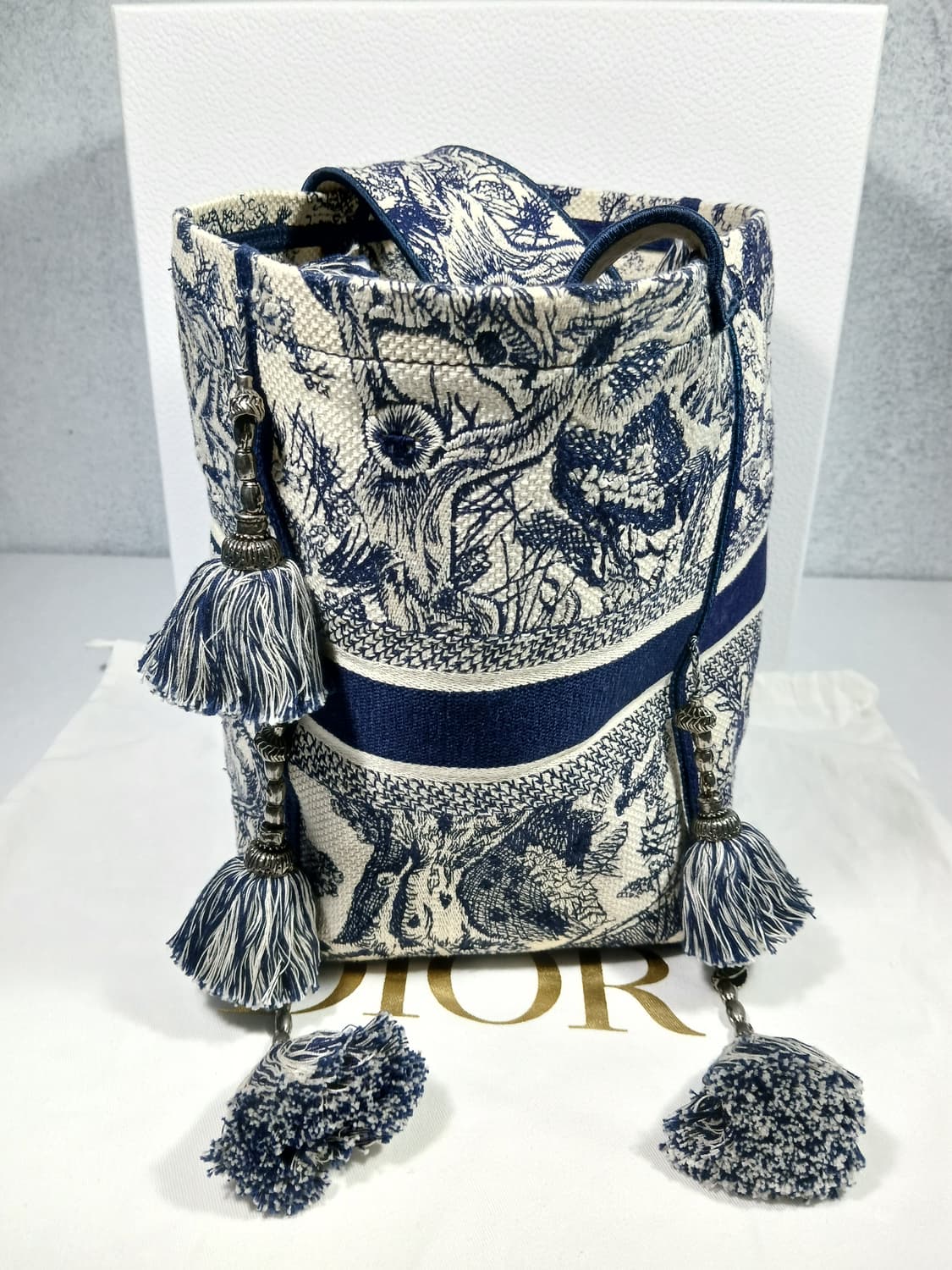 디올 디버블 버킷백 M1276VTDT 상품이미지7