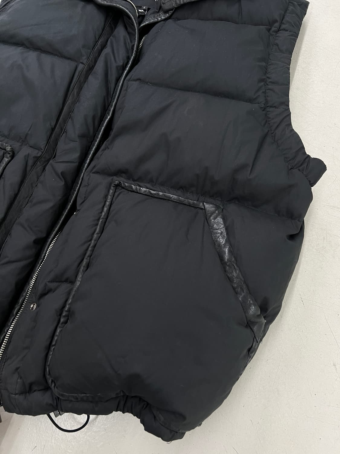 이자벨마랑 레더트림 푸퍼 베스트 상품이미지5