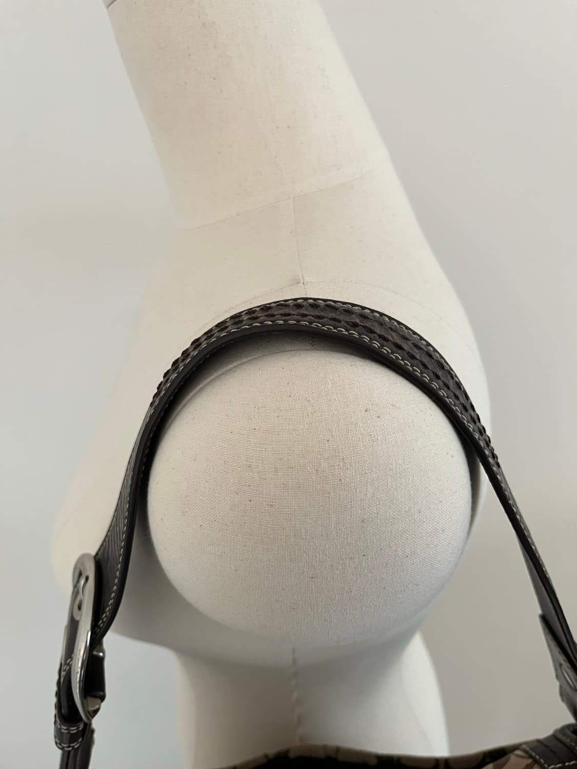 Coach Basic Shoulder Bag 상품이미지4