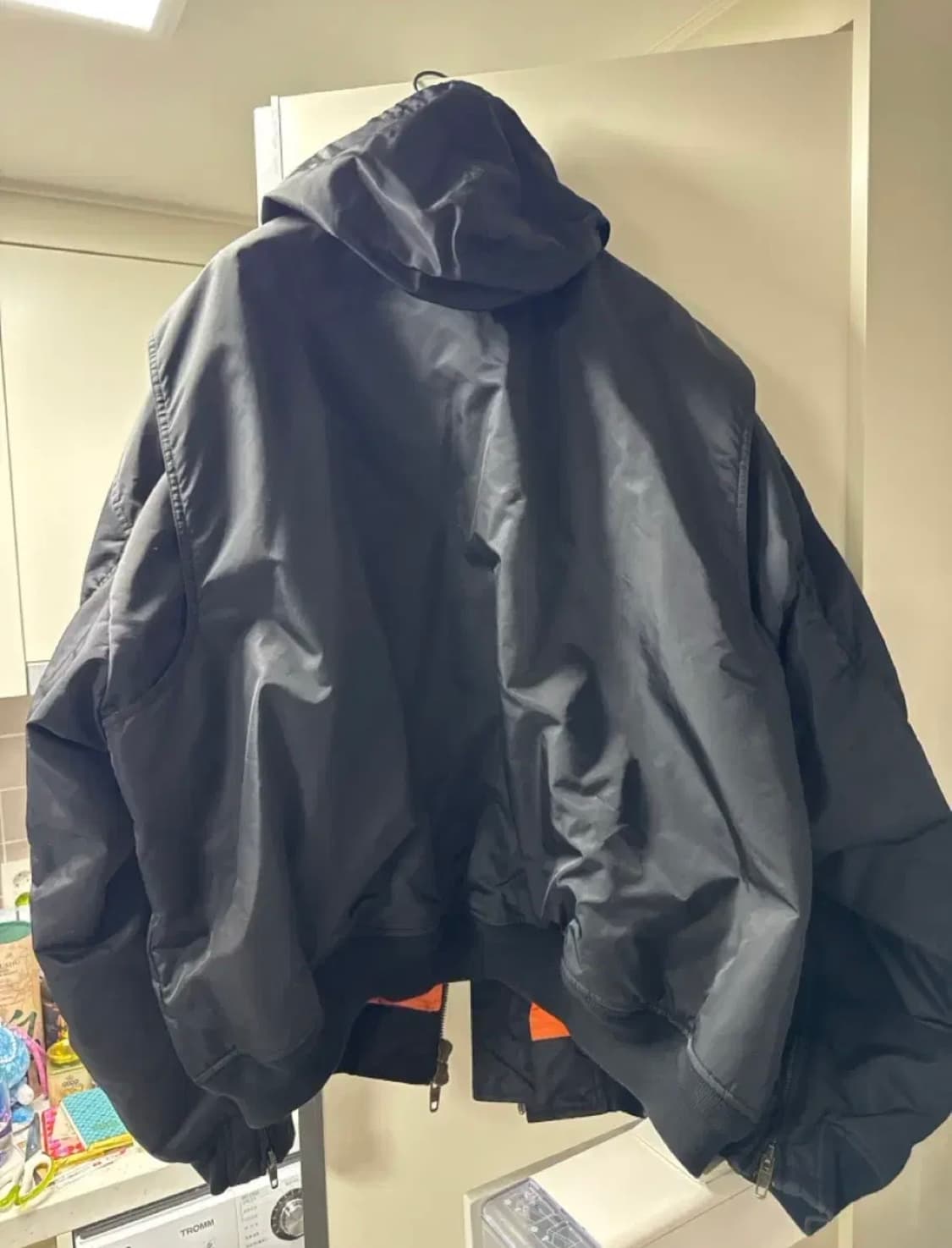 [3] 발렌시아가 3B 스포츠 아이콘 라이트 봄버 블랙 상품이미지3