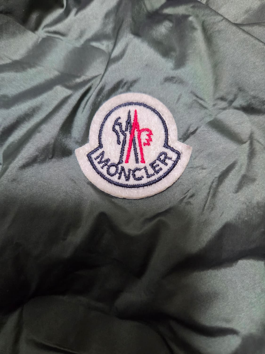 몽클레어 여성 숏 다운 패딩 상품이미지9