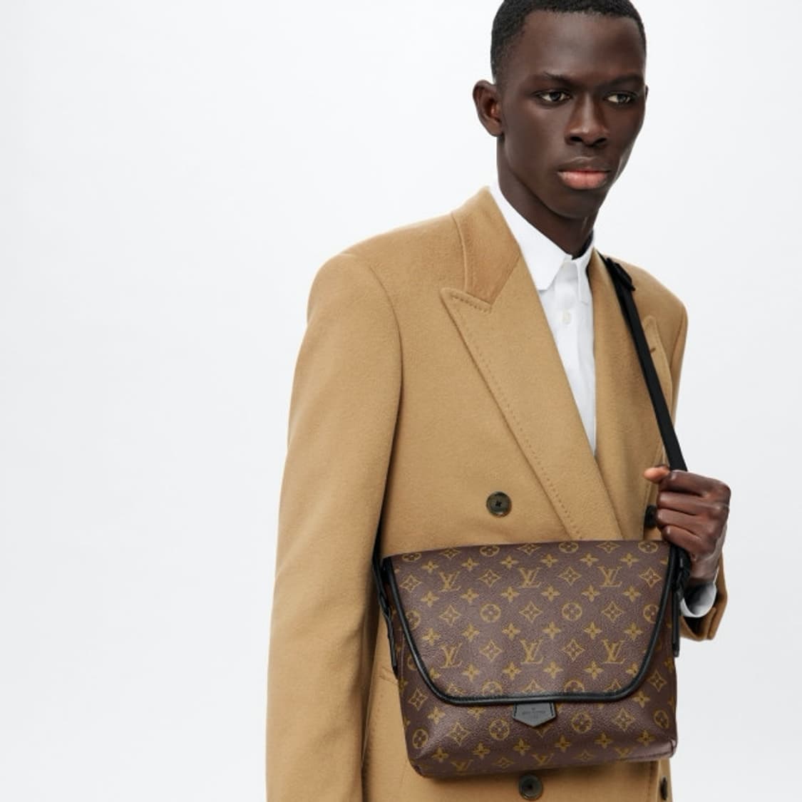 루이비통 마그네틱 메신저 모노그램 상품이미지4