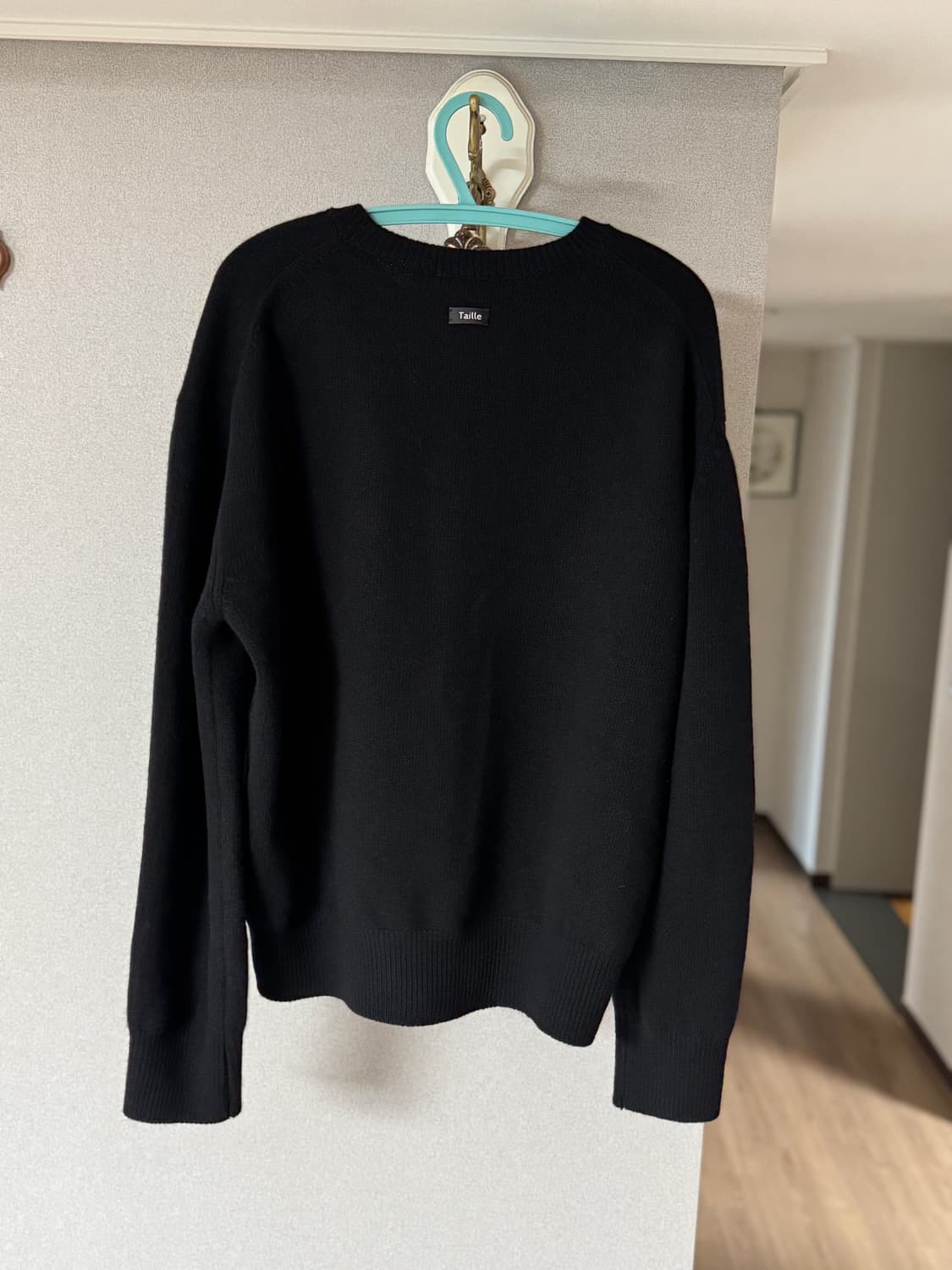 타일레 캐시미어 라운넥 니트 2사이즈 블랙,바이올렛 판매 상품이미지7