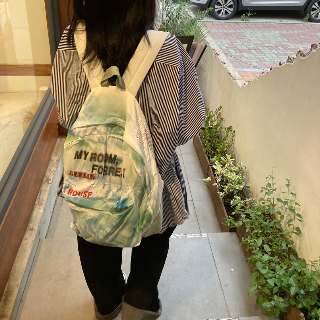 더뮤지엄비지터 백팩 상품이미지1