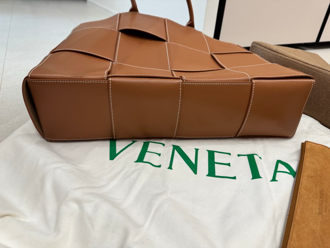 (미사용) 보테가베네타 아르코 토트백 라지 상품이미지8