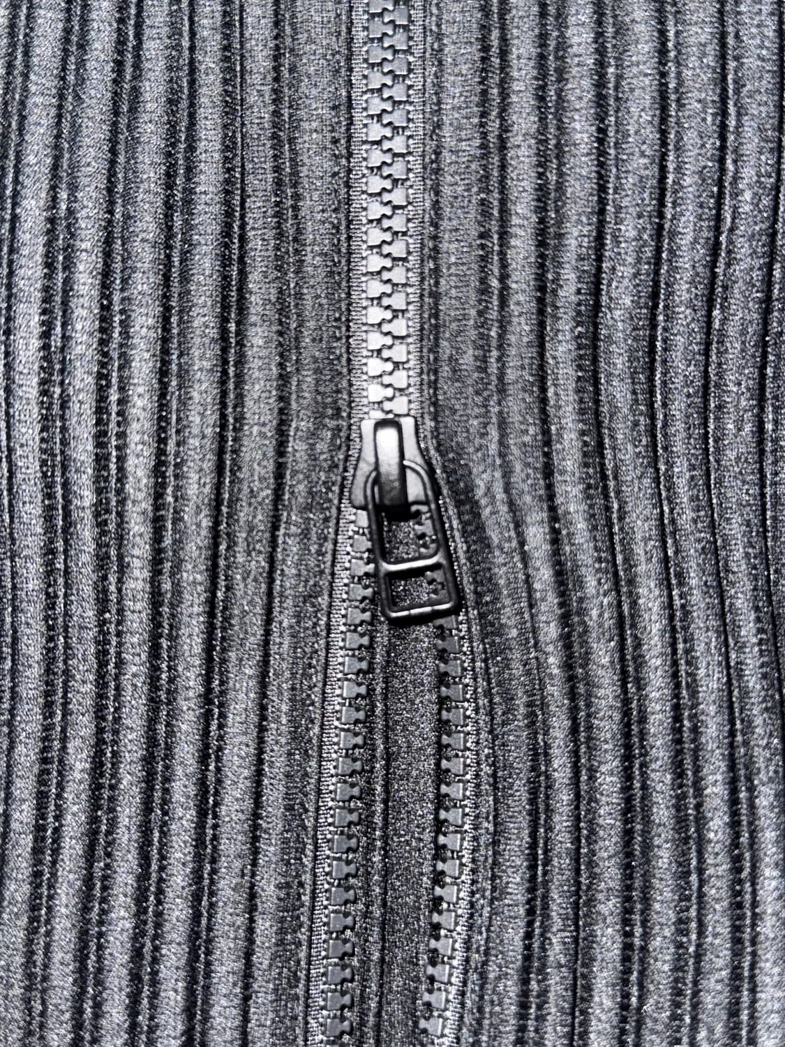 옴므플리세 후드집업 2사이즈 상품이미지5