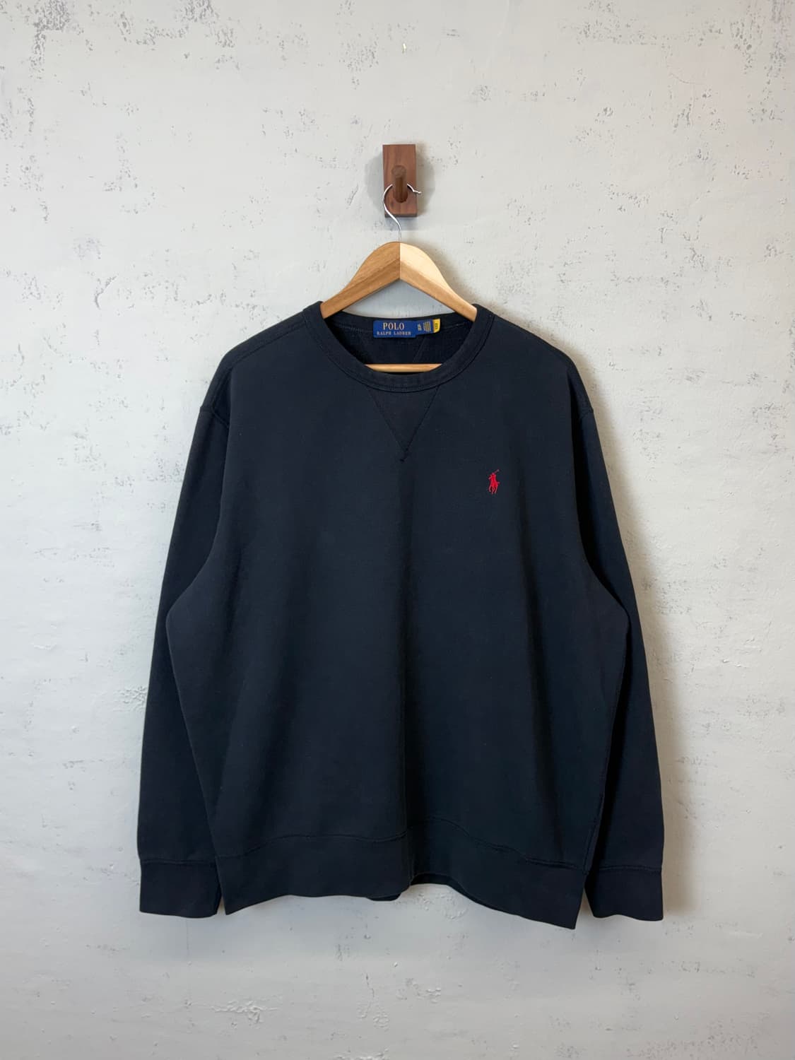 폴로랄프로렌 큐알라벨 포니로고 맨투맨 블랙 상품이미지1