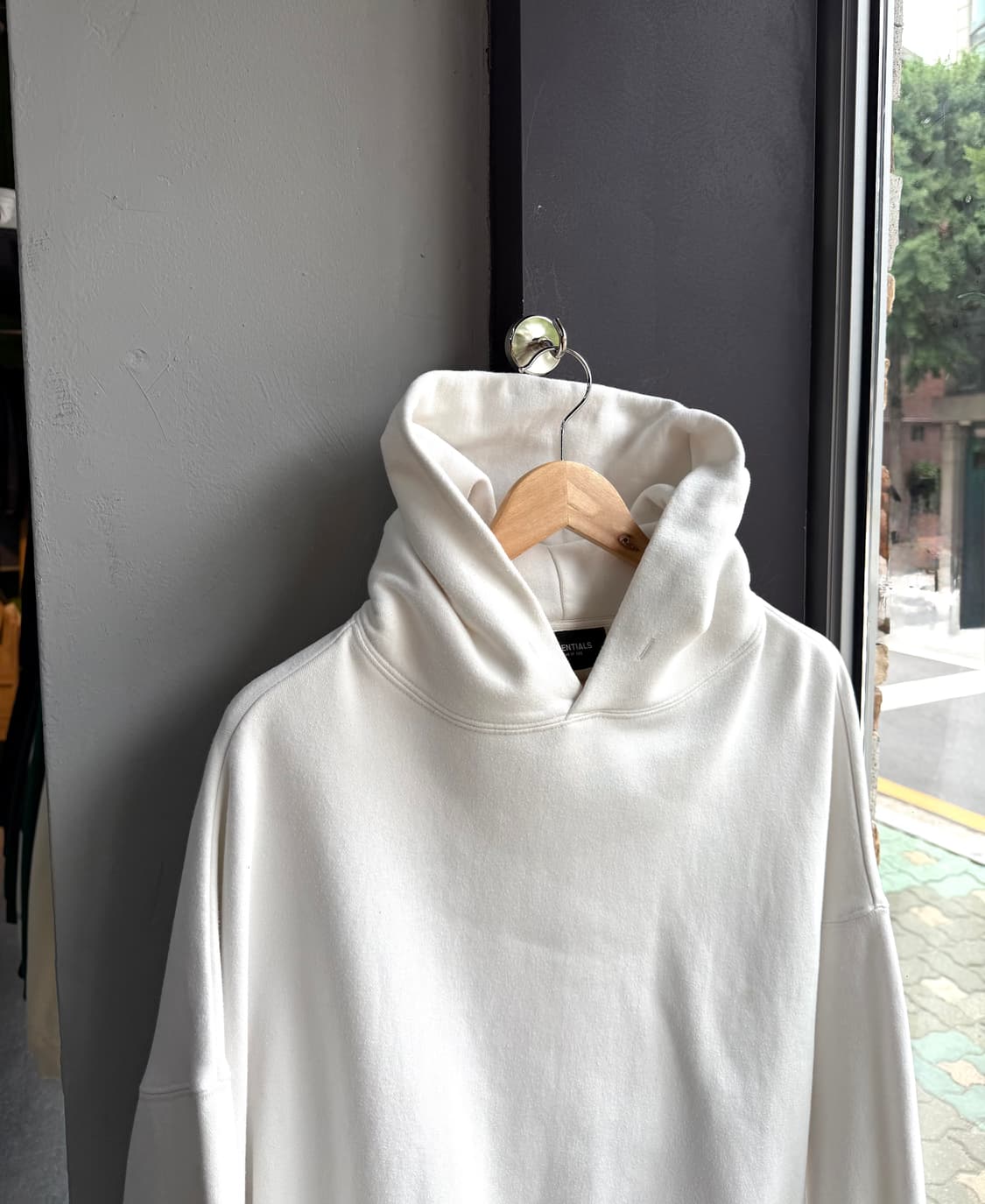 XL/ 피어오브갓 에센셜 백로고 후드티 상품이미지3