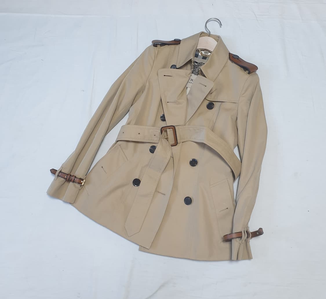 버버리 노바체크 숏 트렌치 코트 자켓 상품이미지1