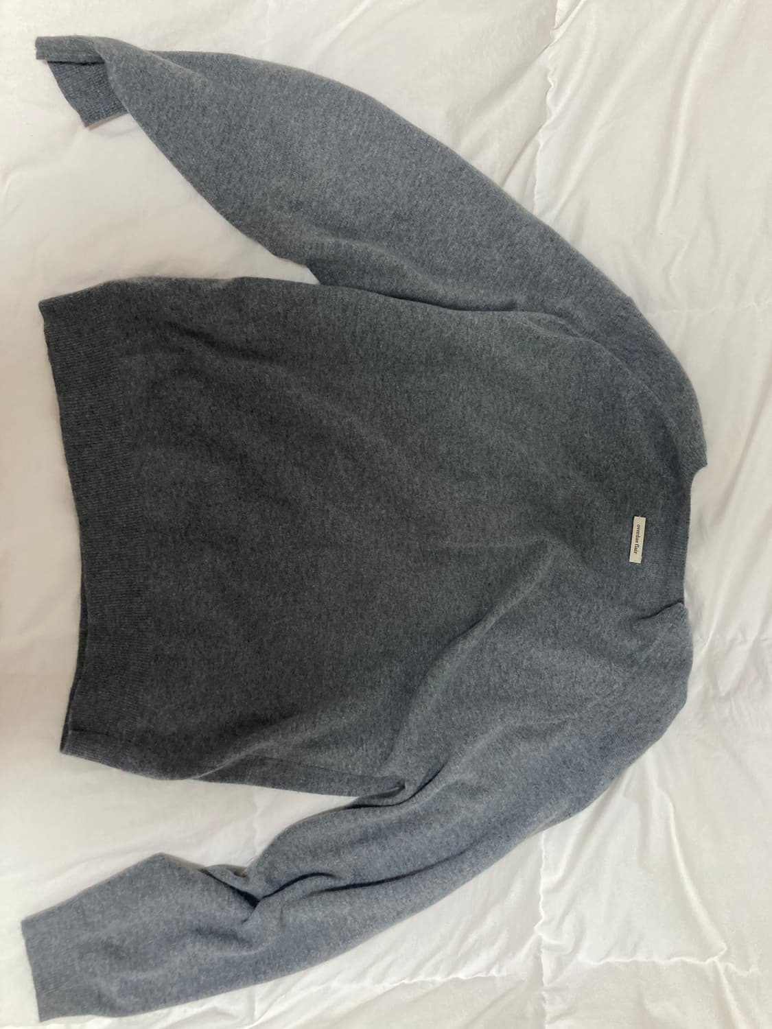 오버듀플레어 Raccoon vneck knit_grey 상품이미지5