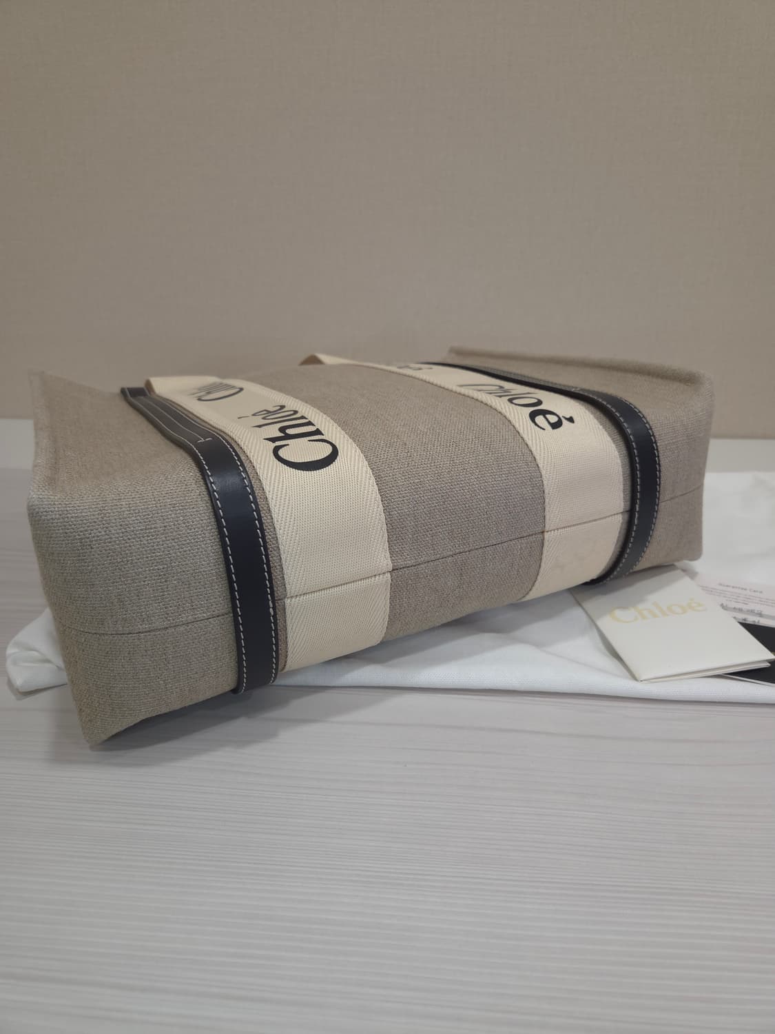 끌로에 우디백 미디움 토트백 상품이미지2