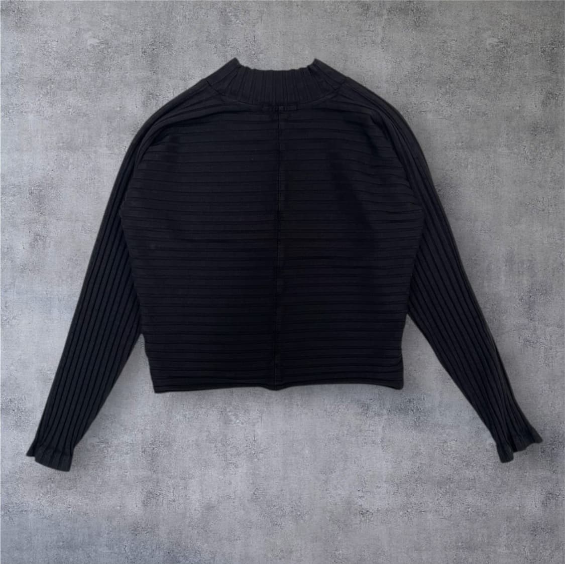 캘빈클라인 진스 블랙 모크넥 크롭 골지 티셔츠 10 (44추천) 상품이미지7