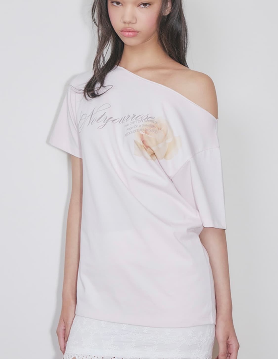 낫유어로즈 Rose graphic one-shoulder t-shirts 상품이미지1