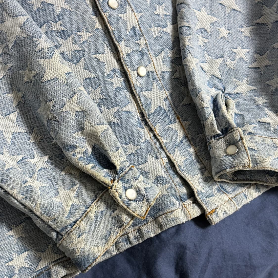 (M) ERL 이알엘 스타 패턴 데님 셔츠 상품이미지6