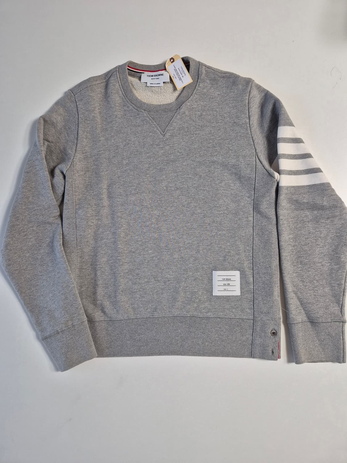 톰브라운 맨투맨 그레이 2사이즈 상품이미지1