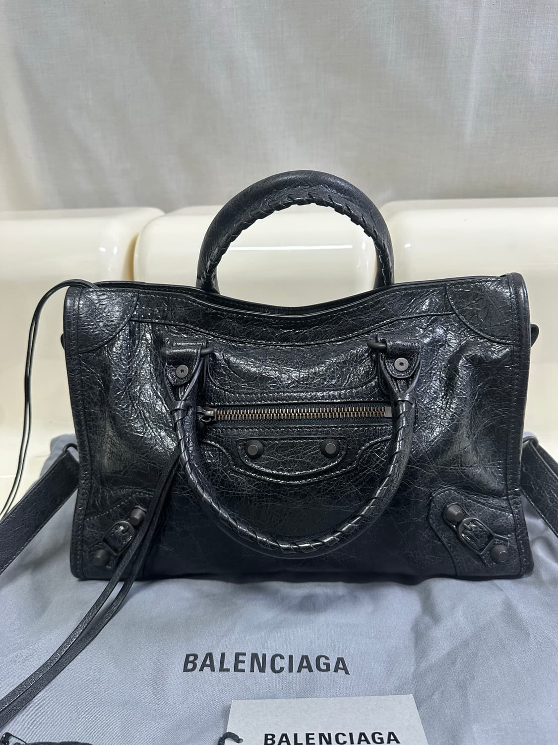 [새상품급 정품] 발렌시아가 르 시티 모터백 스몰 상품이미지6