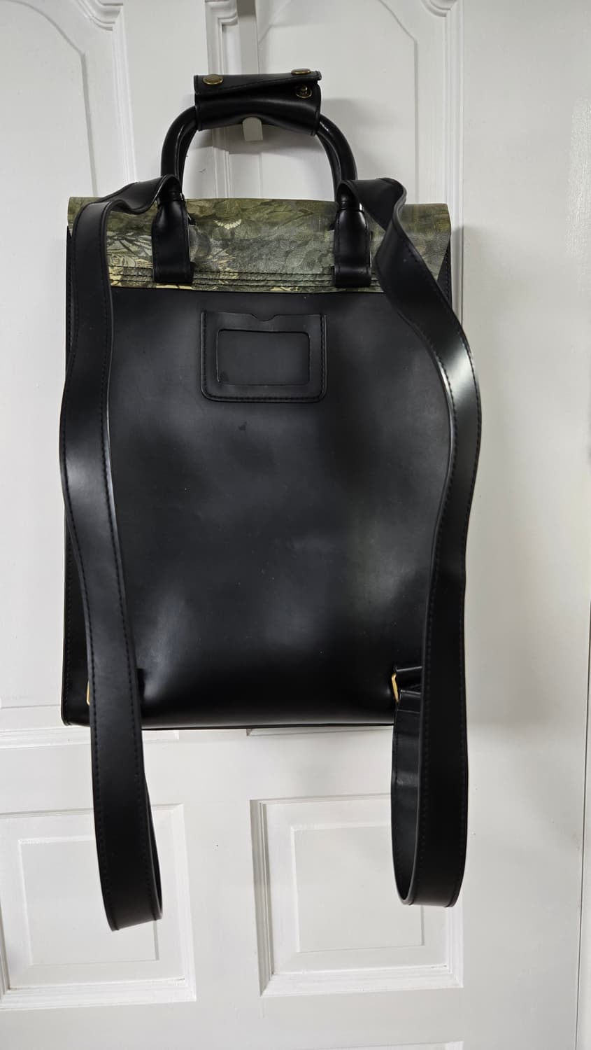 닥터마틴 레더백팩 상품이미지5