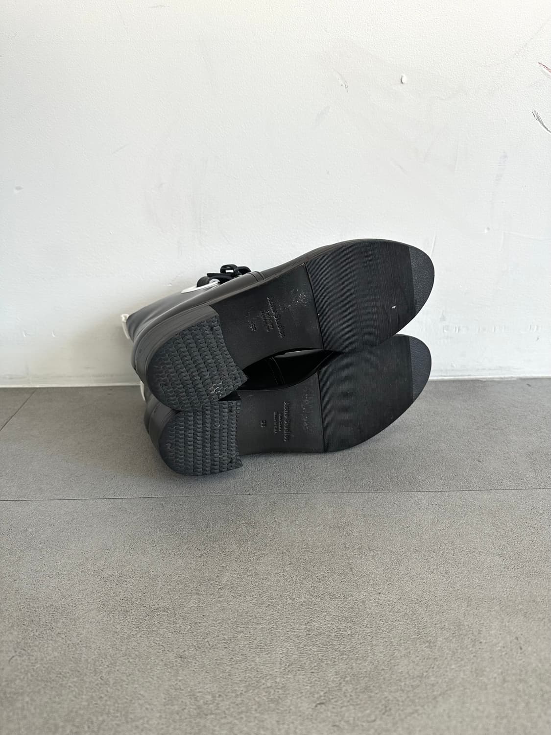 아크네 스튜디오 블랙 링 버클 부츠 상품이미지8