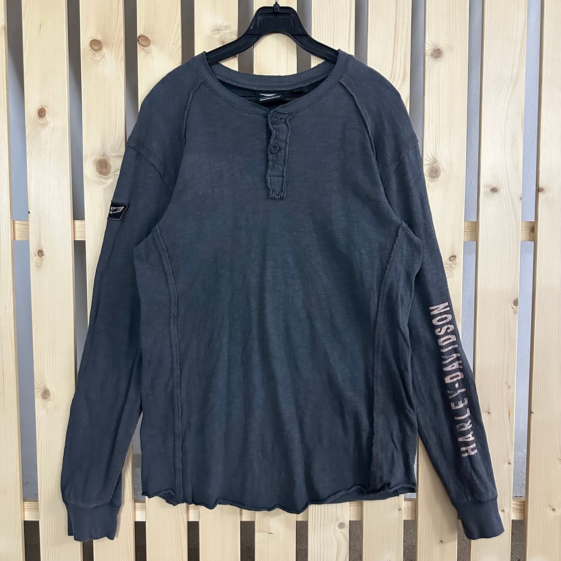 (S) 할리데이비슨 차콜 빅로고 헨리넥 롱슬리브 상품이미지1