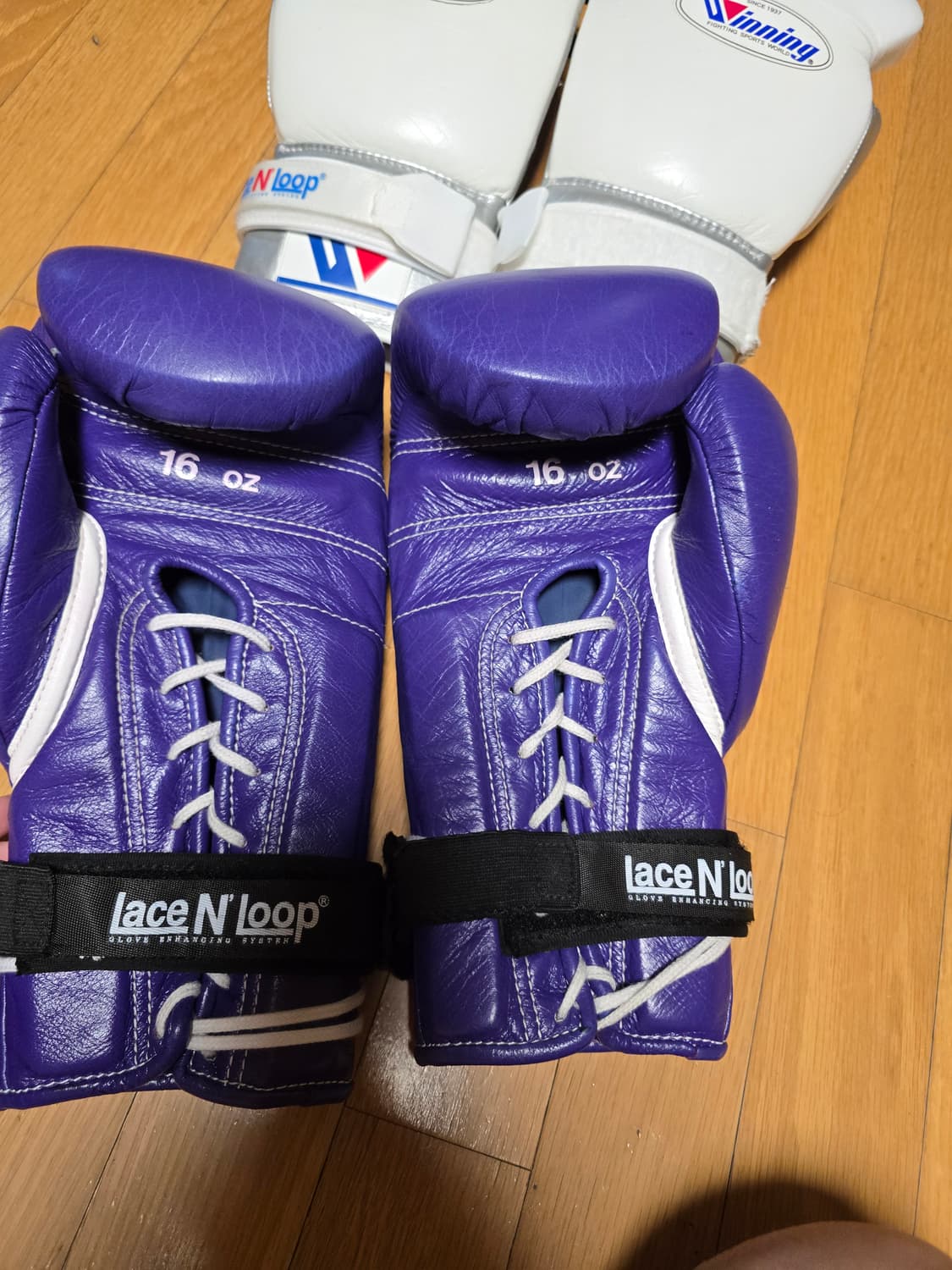 위닝 복싱 화이트실버,퍼플 16온스,화이트 14온스 세트판매 상품이미지3