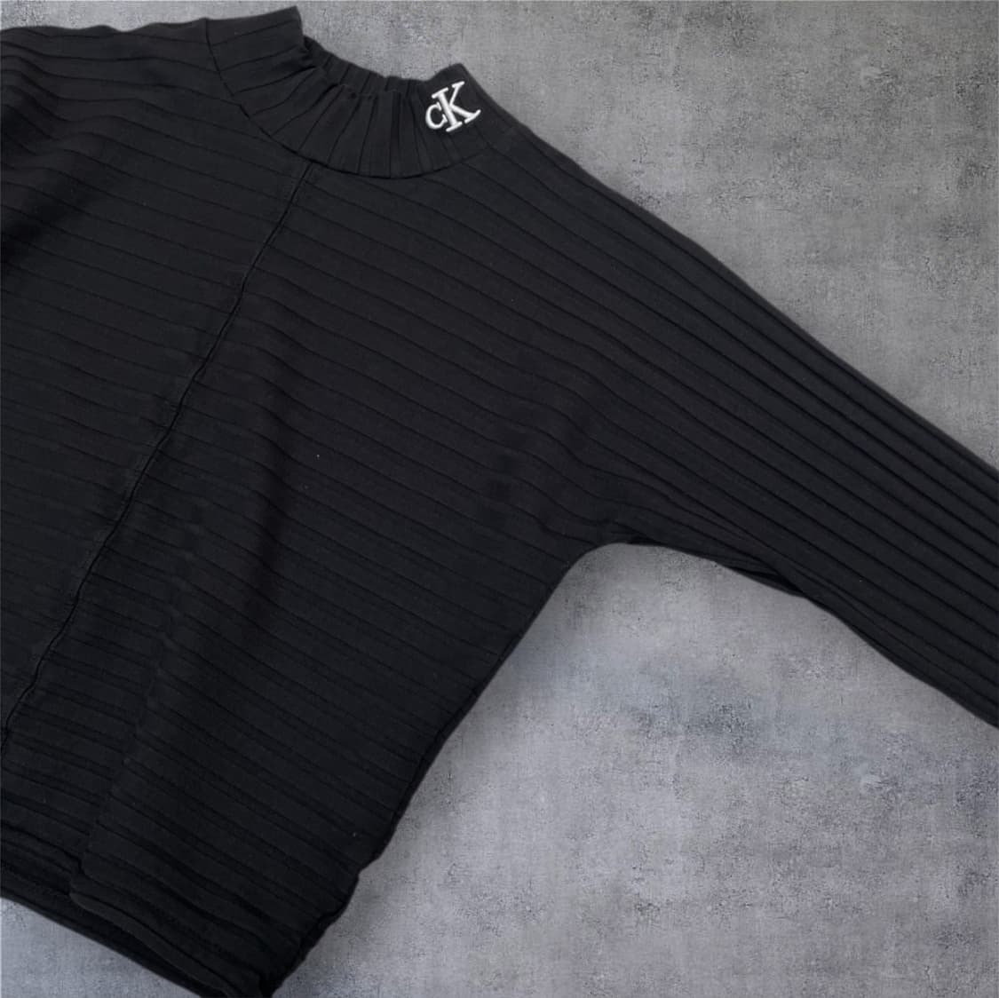 캘빈클라인 진스 블랙 모크넥 크롭 골지 티셔츠 10 (44추천) 상품이미지5