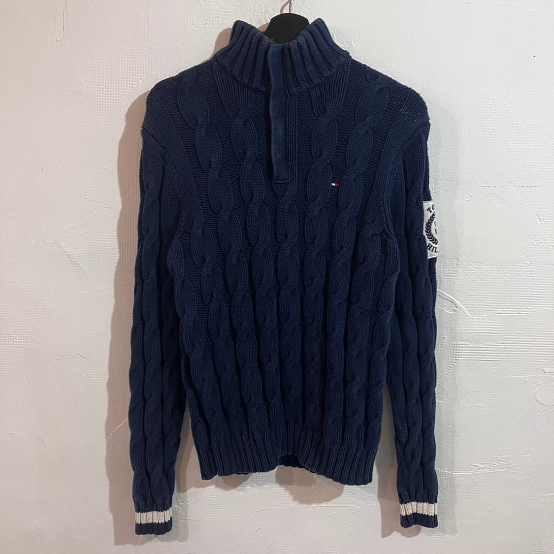 타미힐피거 꽈배기 반폴라 집업니트 상품이미지2