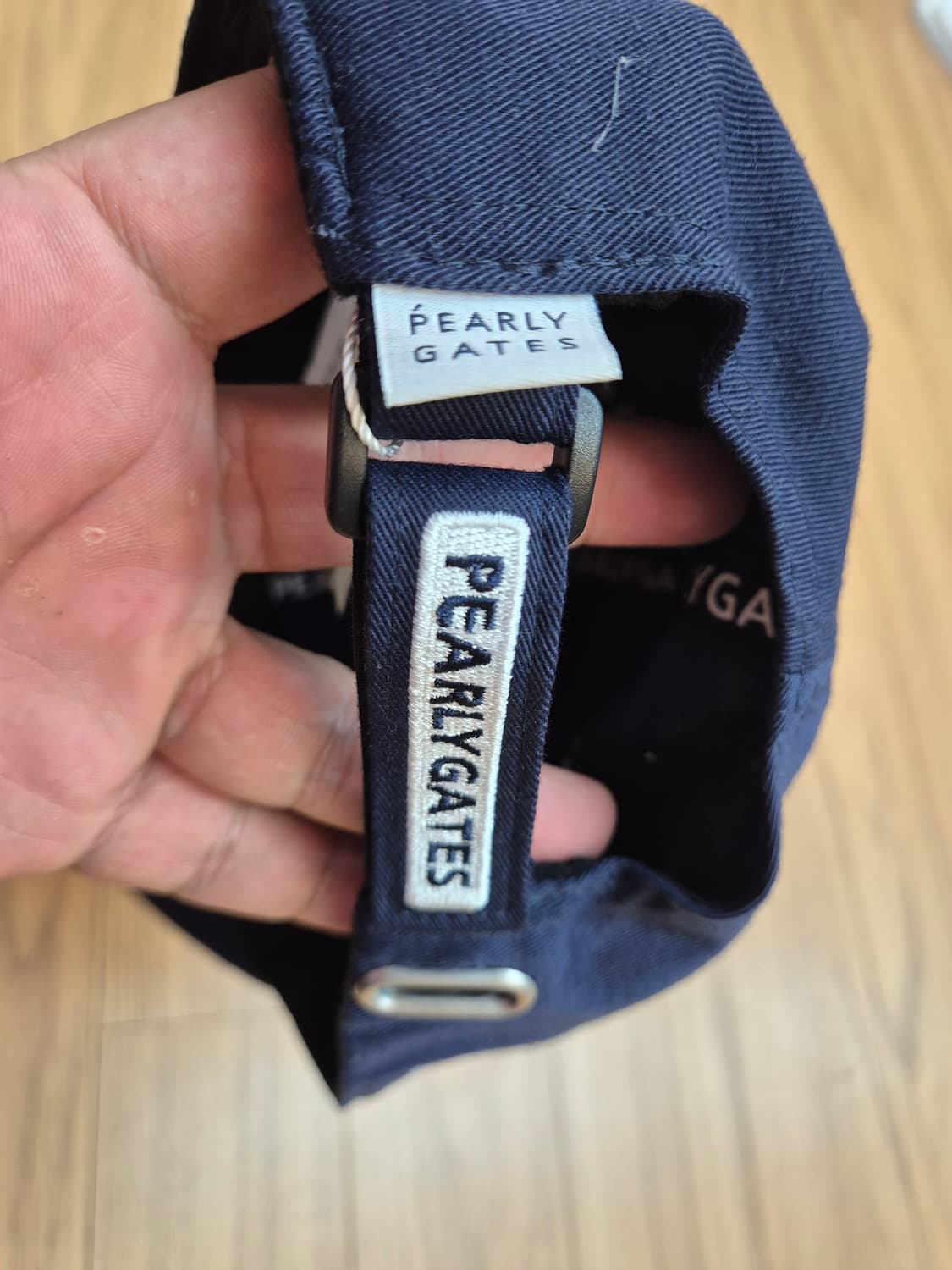 택 달린 파리게이츠 볼캡 네이비 색상입니다. 스타일 번호는 531B6CP 상품이미지3