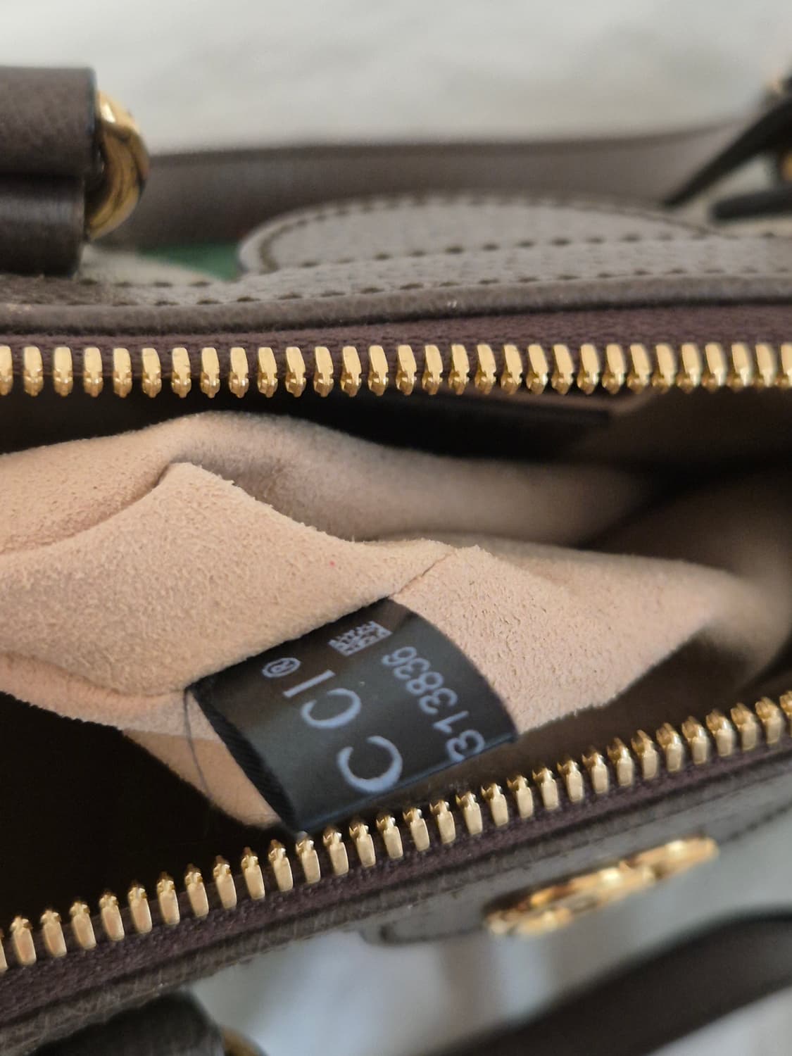 구찌 오피디아 GG 스몰 토트백 베이지 에보니 상품이미지7