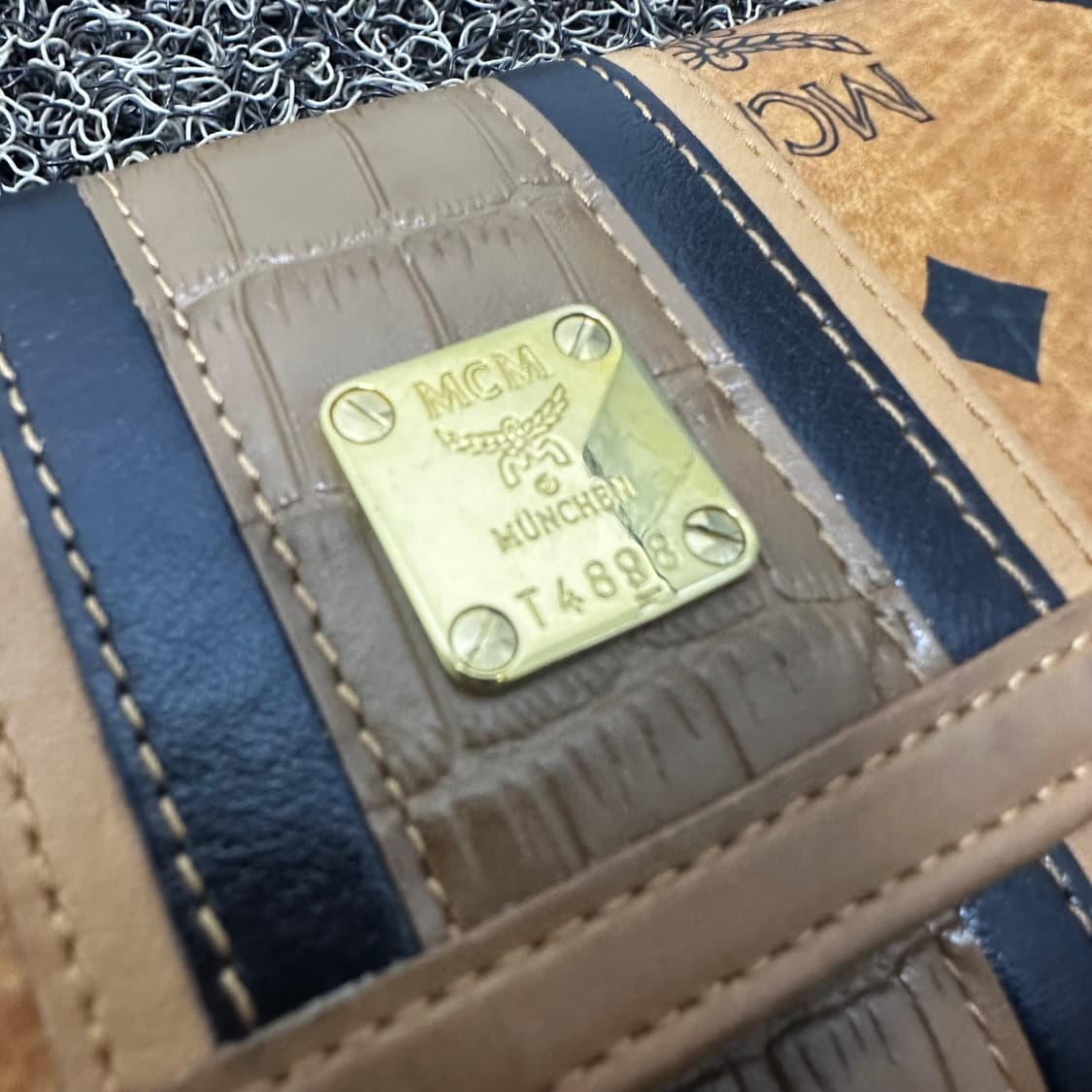 MCM 엠씨엠 여성 비세토스 장지갑 상품이미지3