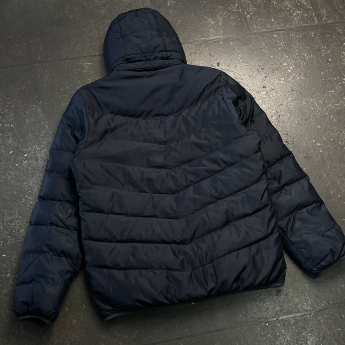 100 나이키 경량패딩 상품이미지5