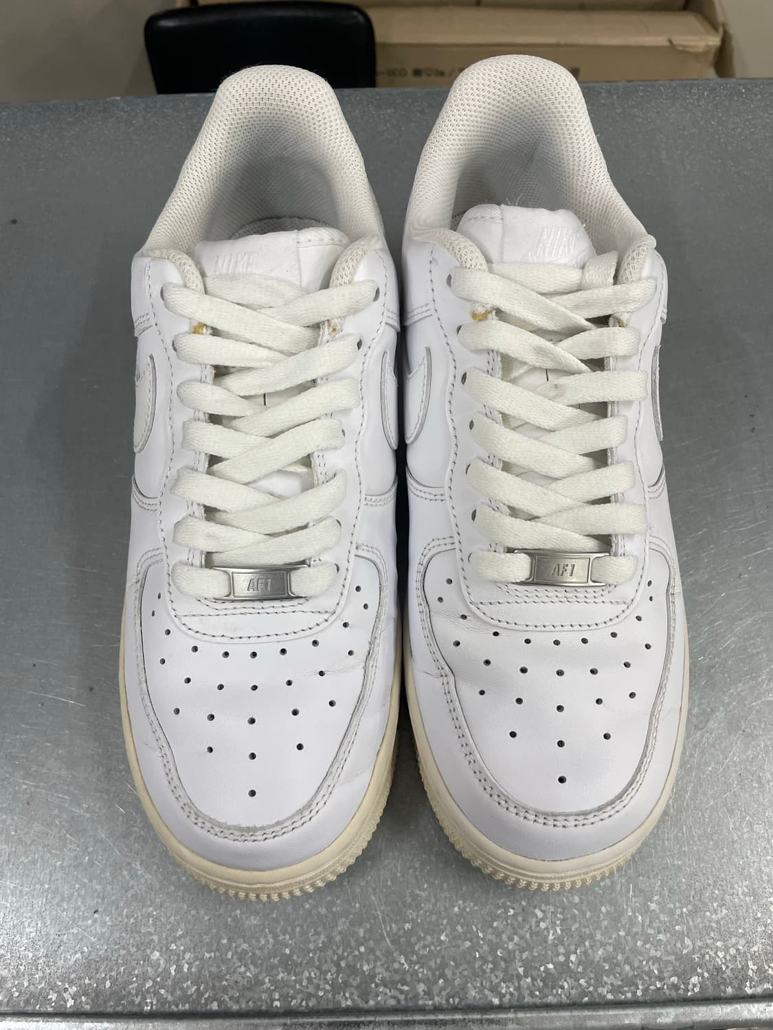 나이키 에어포스1 화이트 245 상품이미지5