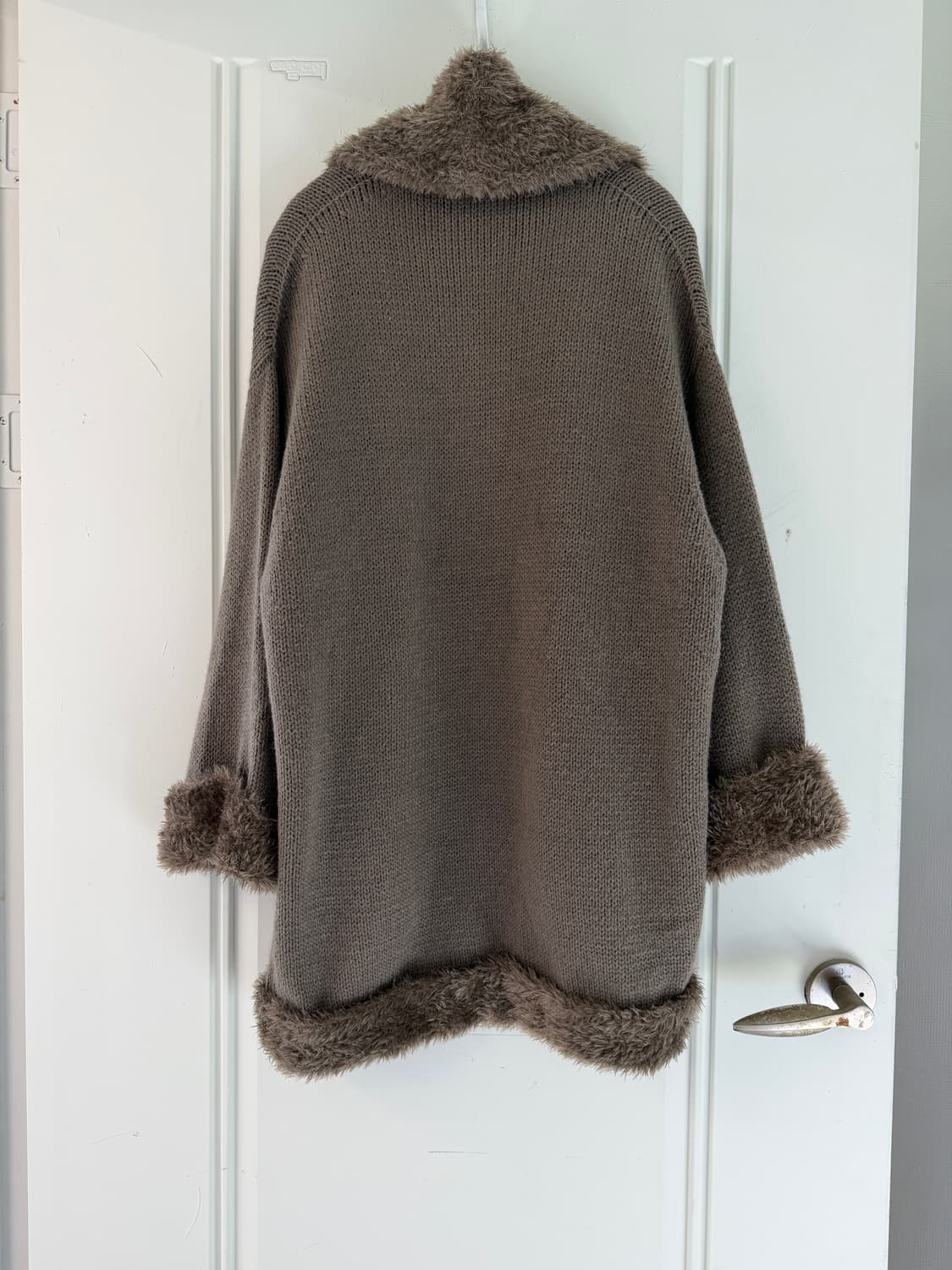 이태리 퍼 디테일 니트가디건 상품이미지9