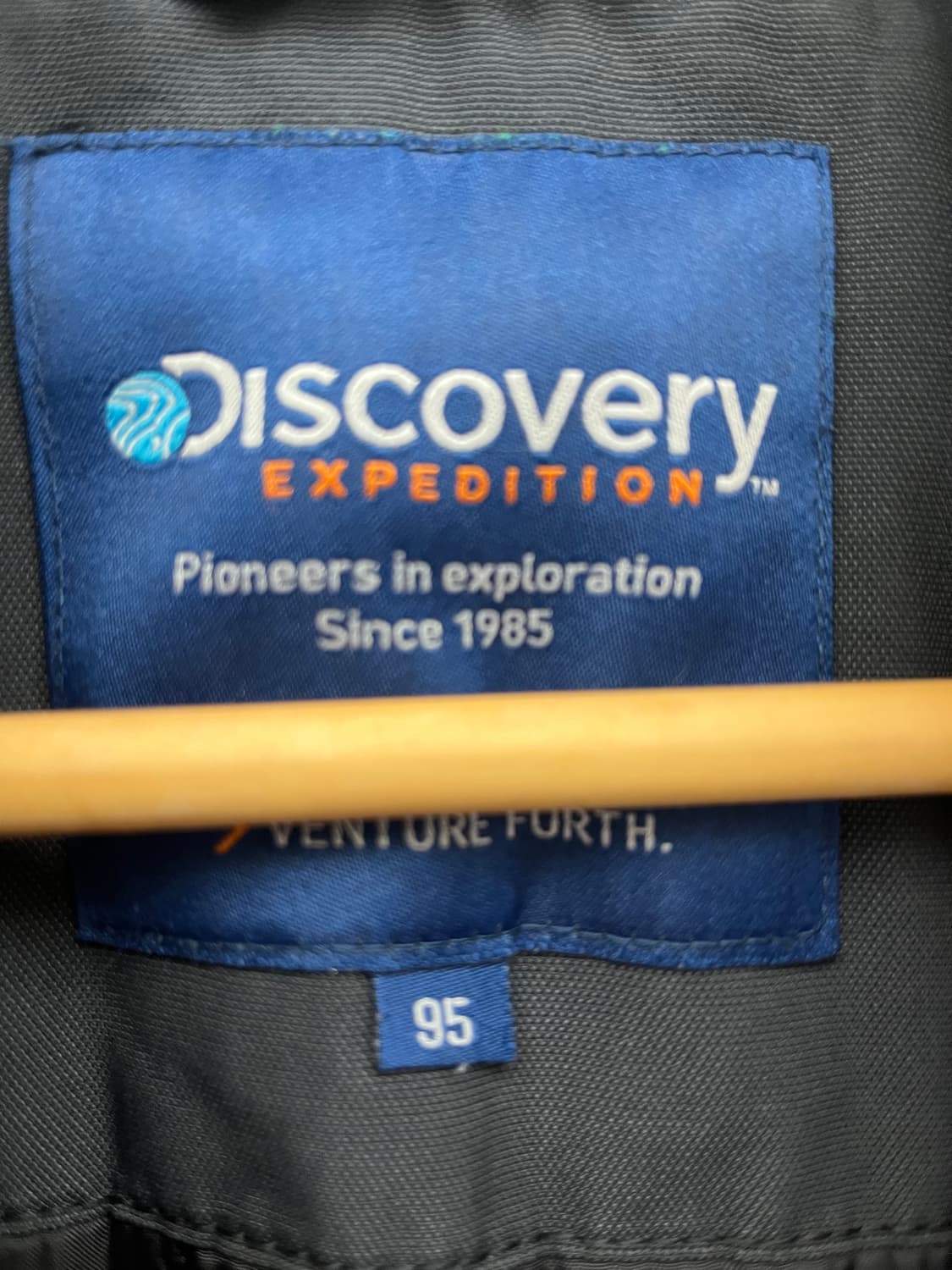 디스커버리 봄버 자켓 상품이미지4