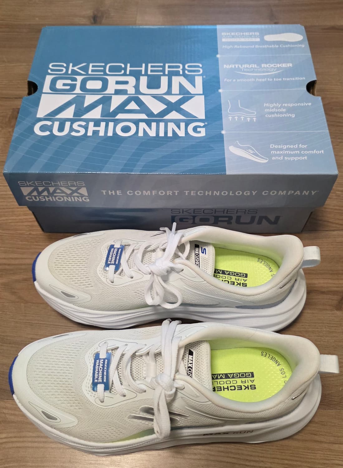 스케쳐스 26ss 여성 맥스런 화이트 상품이미지3