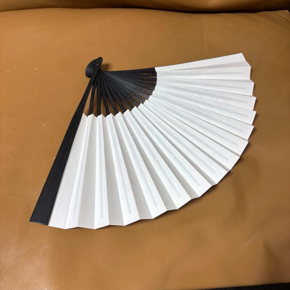 슈프림 요지 야마모토 콜라보 핸드 부채 화이트 25FW 상품이미지8