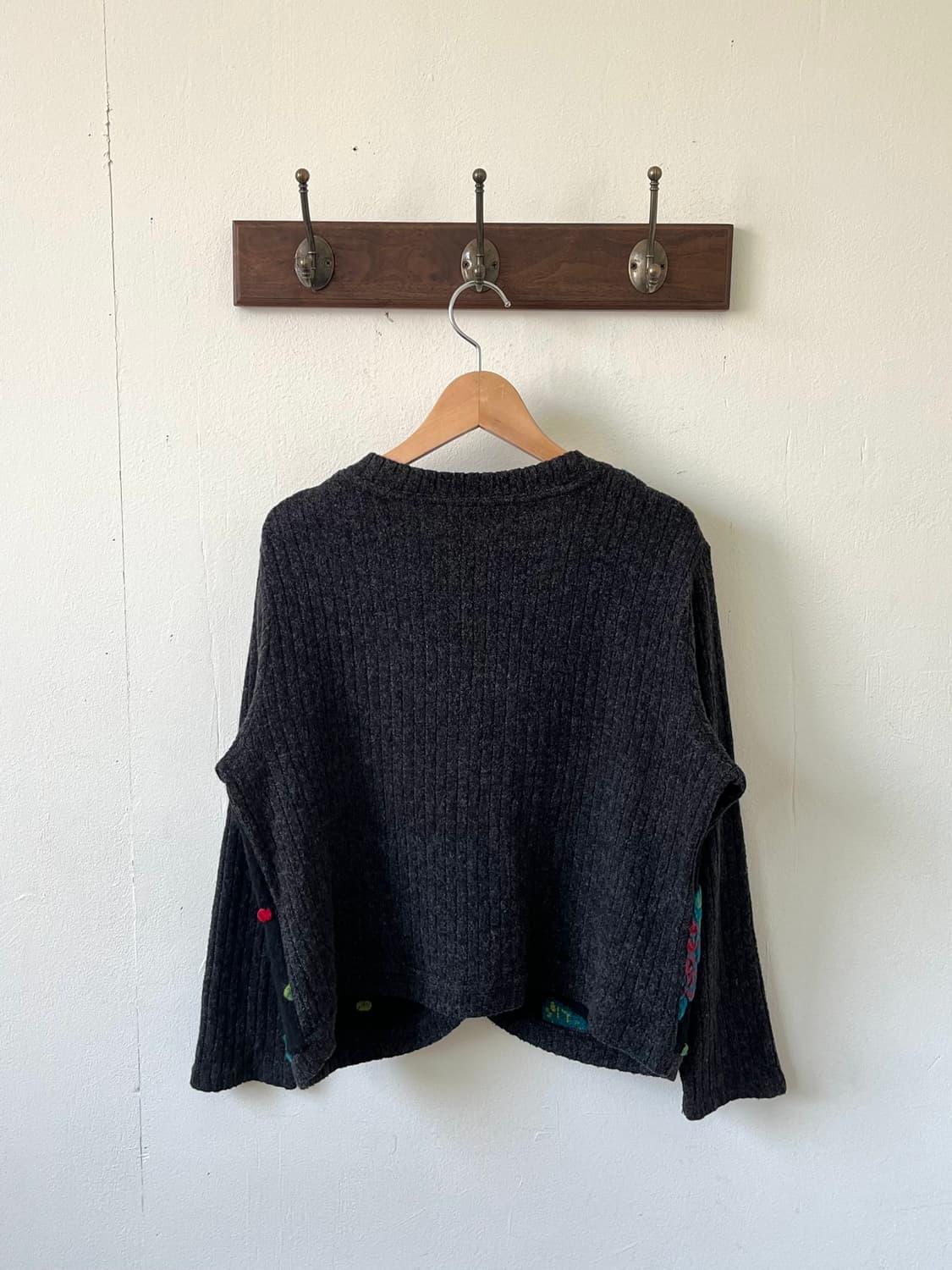 WiNDEL 플라워 아트 스웨터 가디건 상품이미지3