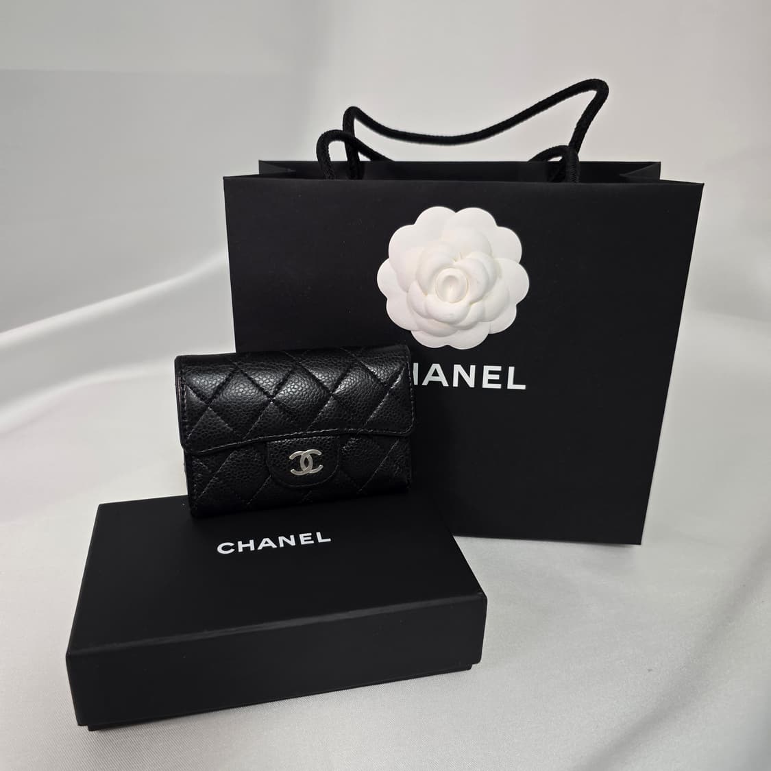 샤넬 카드지갑 블랙 은장 AP0214 상품이미지1