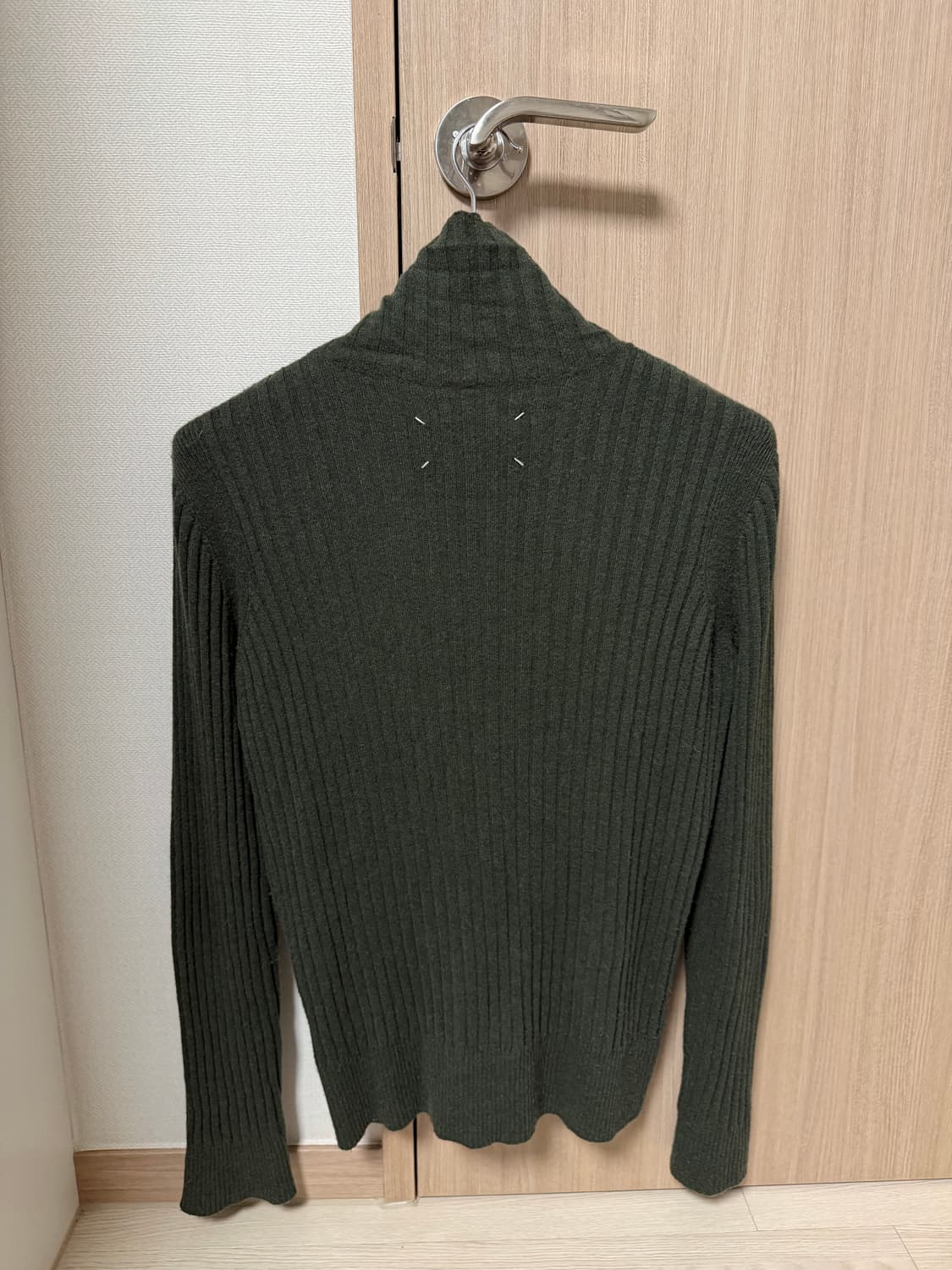 메종 마르지엘라 캐시미어 터틀넥 니트 상품이미지3