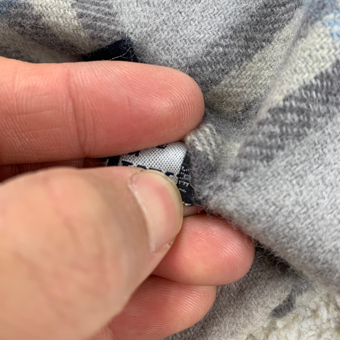 정품 버버리 스카이블루 노바체크 캐시미어 머플러 스카프  상품이미지5