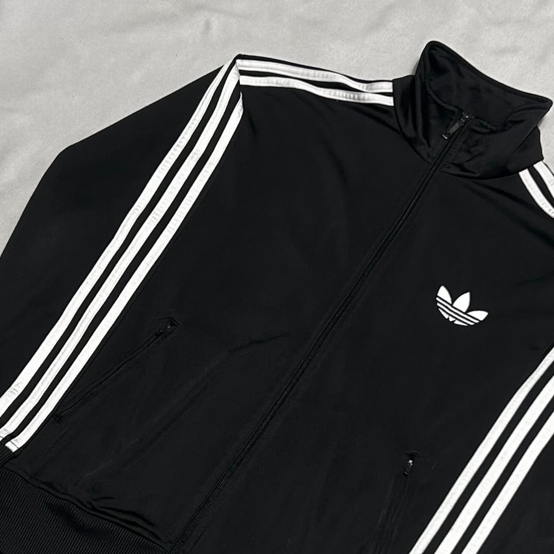 100 아디다스 파이어버드 블랙 트랙탑 져지  상품이미지1