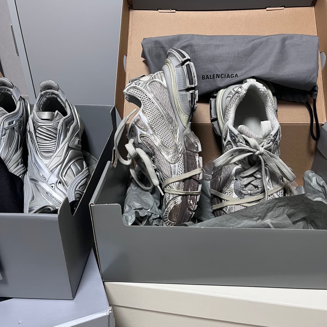 발렌시아가 3xl 에그쉘 원아웃 vic제품 42 상품이미지2