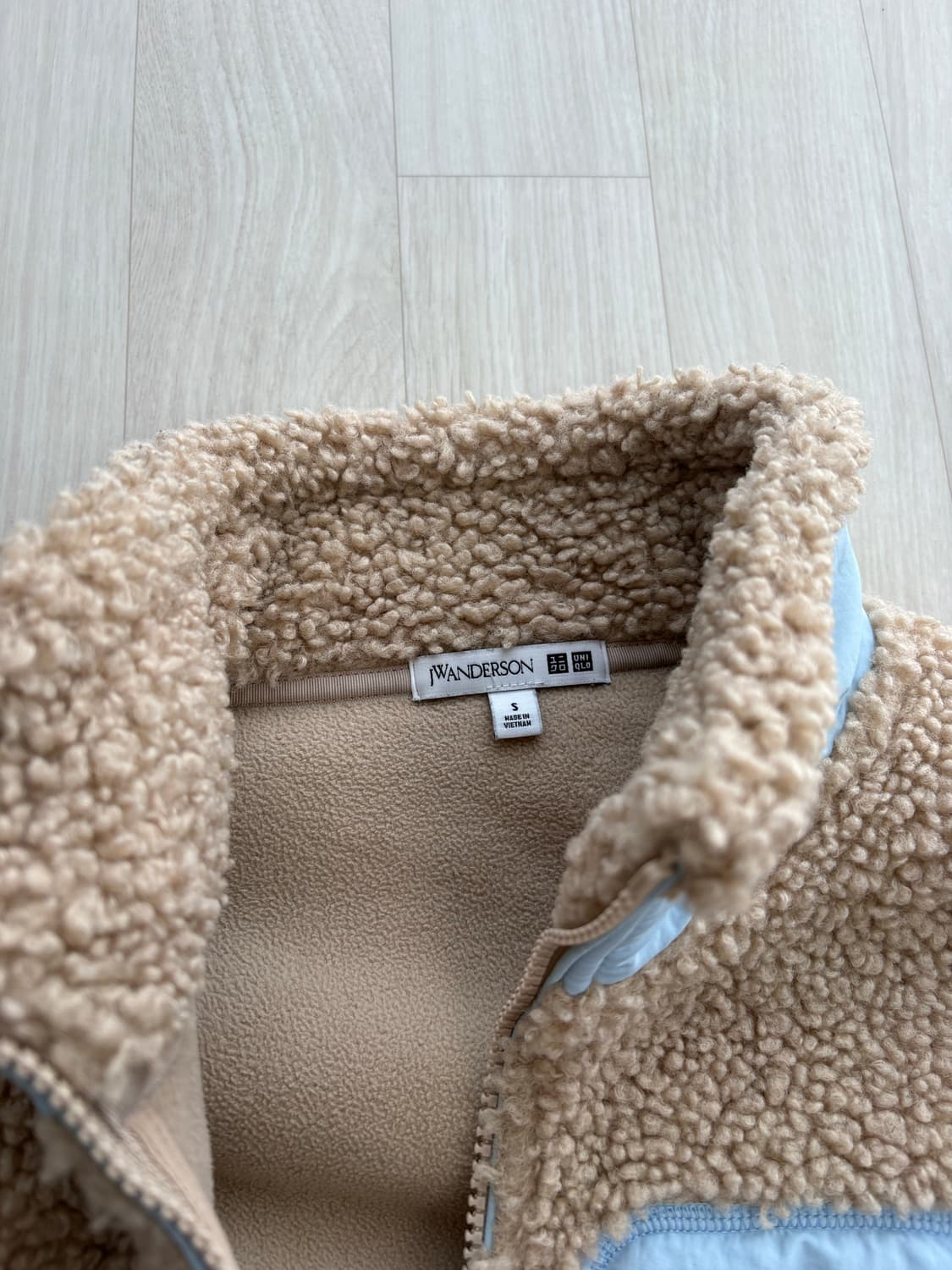 유니클로 x jw앤더슨 플리스 자켓 상품이미지2