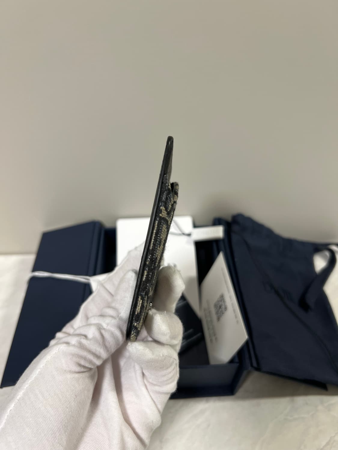 디올 오블리크 맥세이프 카드지갑 상품이미지7