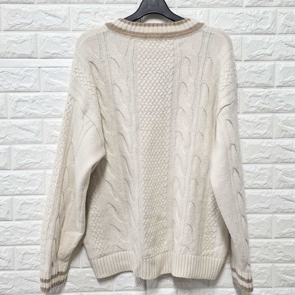 택포) 커버낫 브이넥 니트 L 상품이미지4