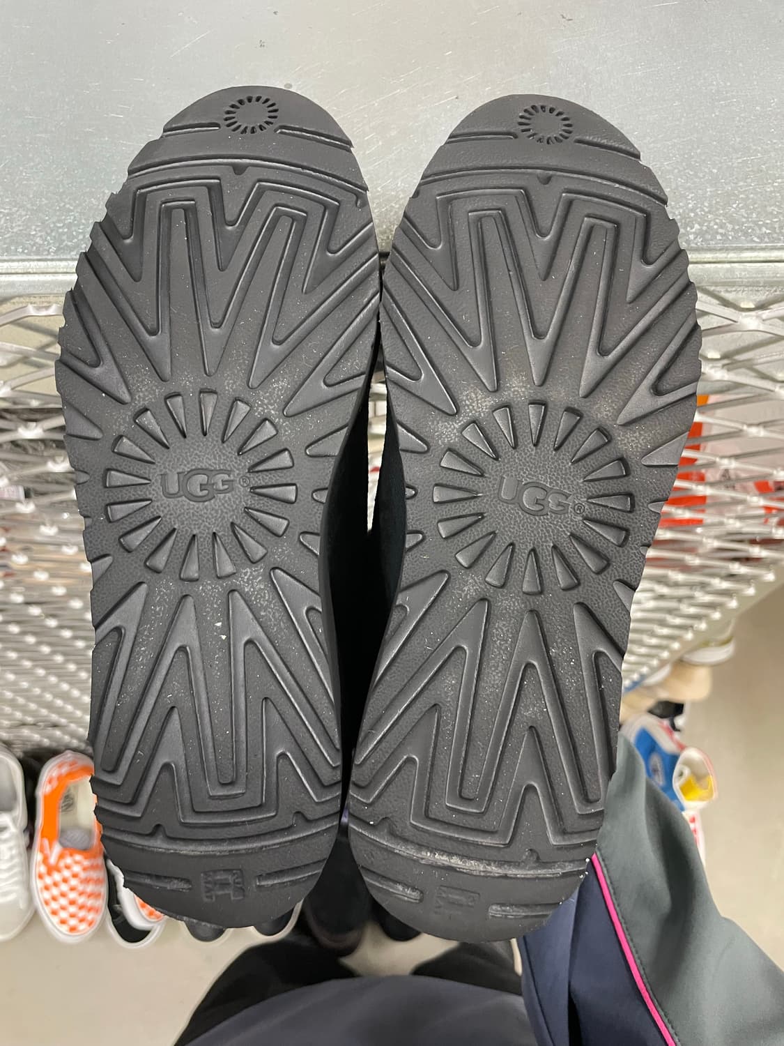 어그 스웨이드 부츠 블랙 235 상품이미지6