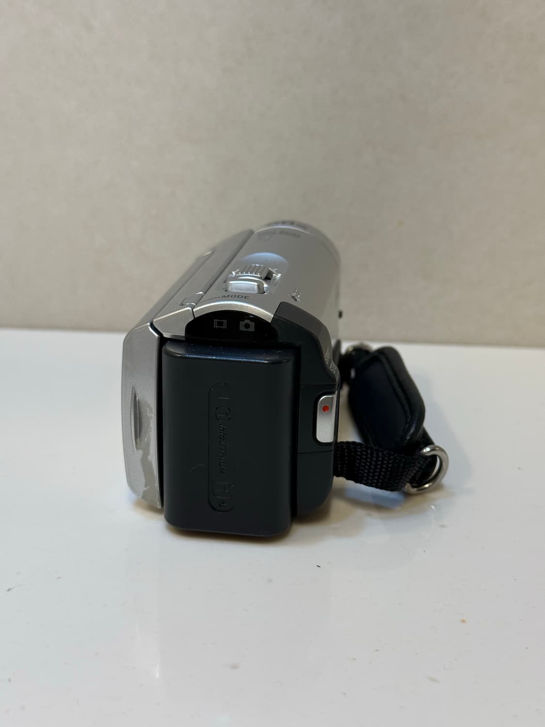 (빈티지캠코더) 소니 핸디캠 DCR-SX40 실버 60배 광학줌 상품이미지5